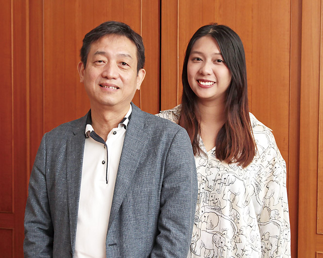 簡日清、簡瑞瑩父女聯手，成功打造MIT小夜燈品牌。吳長益攝影