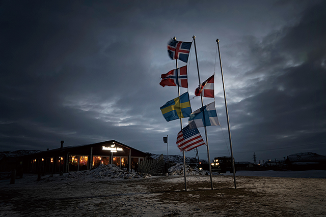 北極理事會有8個成員國：加拿大、美國、俄羅斯、冰島、挪威、丹麥、瑞典、芬蘭，中國企圖以「近北極國家」之姿介入推動「冰上絲綢之路」。Adobe Stock