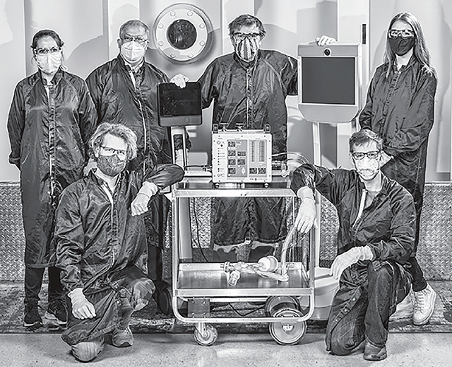 美國太空總署噴射推進實驗室團隊，與他們為了新冠病毒確診者陸續研究改良的呼吸器（資料來源為美國太空總署）。天下雜誌提供