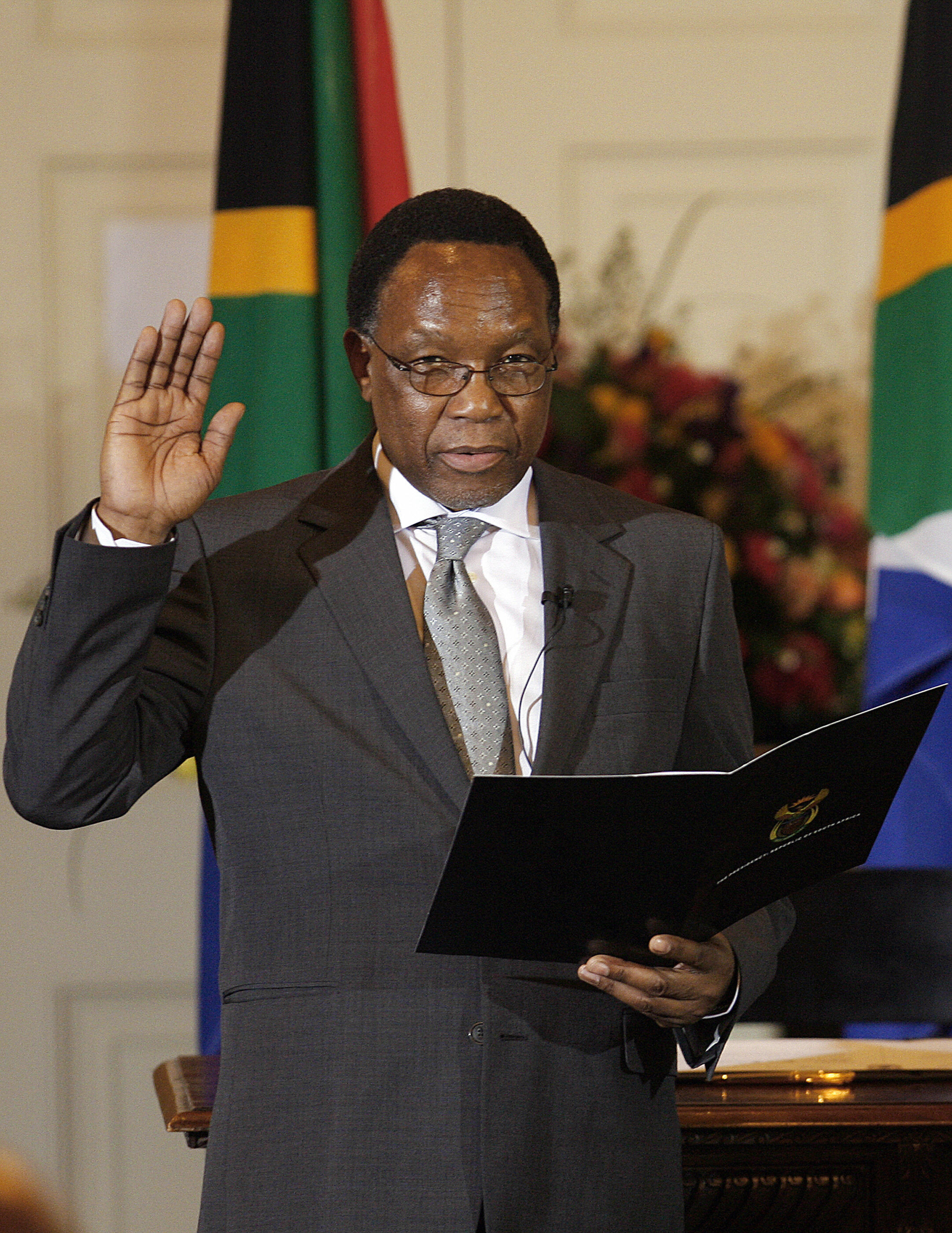 「老大哥」莫特蘭德 接任南非總統