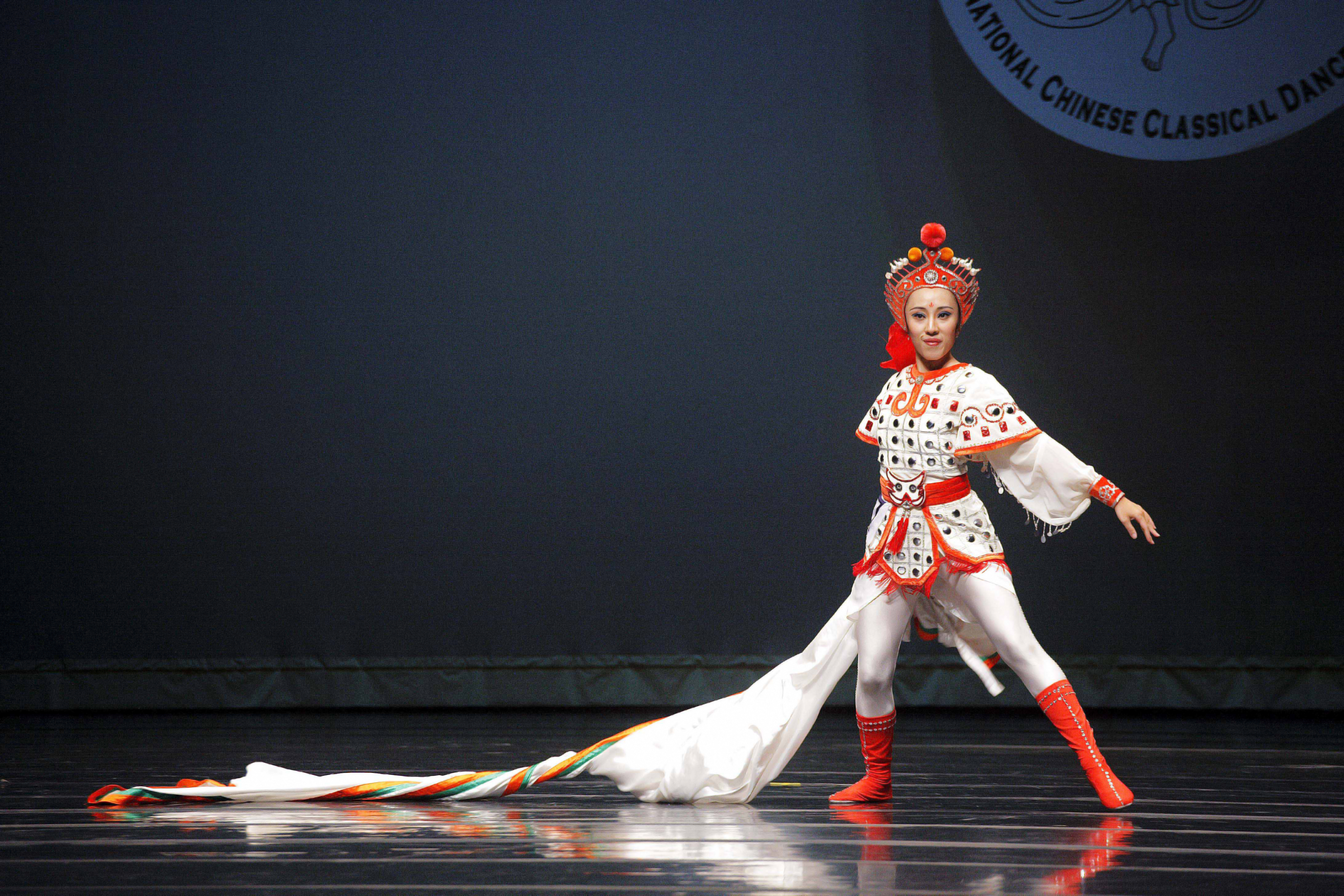 2008年7月13日，我在台灣舉行的第二屆「全世界中國舞舞蹈大賽」亞太賽區初賽中，以「出征」一舞入圍青年女子組，獲得前往紐約參加決賽的資格。