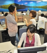 韓國政府推動政策，加速發展資訊科技及網路環境。