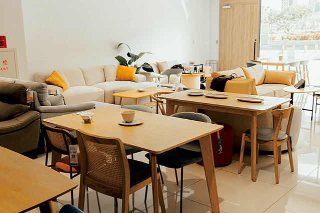 綠屋家居的訂閱式家具能夠為商業空間創造更多的變化。葉俊宏攝影