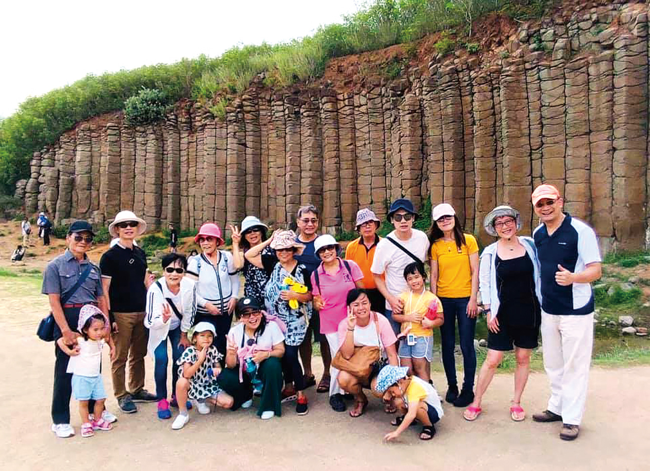 大慶「客製化」的旅程中加入「無形的」附加價值，如：「兩大家族、三代同遊」澎湖專案，獲得客戶好評。大慶提供