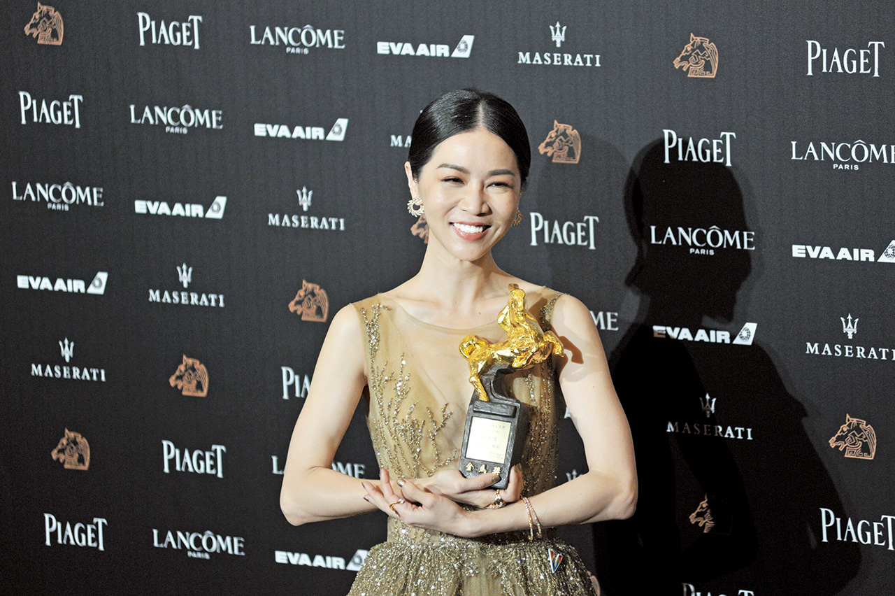謝盈萱以電影《誰先愛上他的》榮獲第55屆金馬獎最佳女主角獎。Getty Images