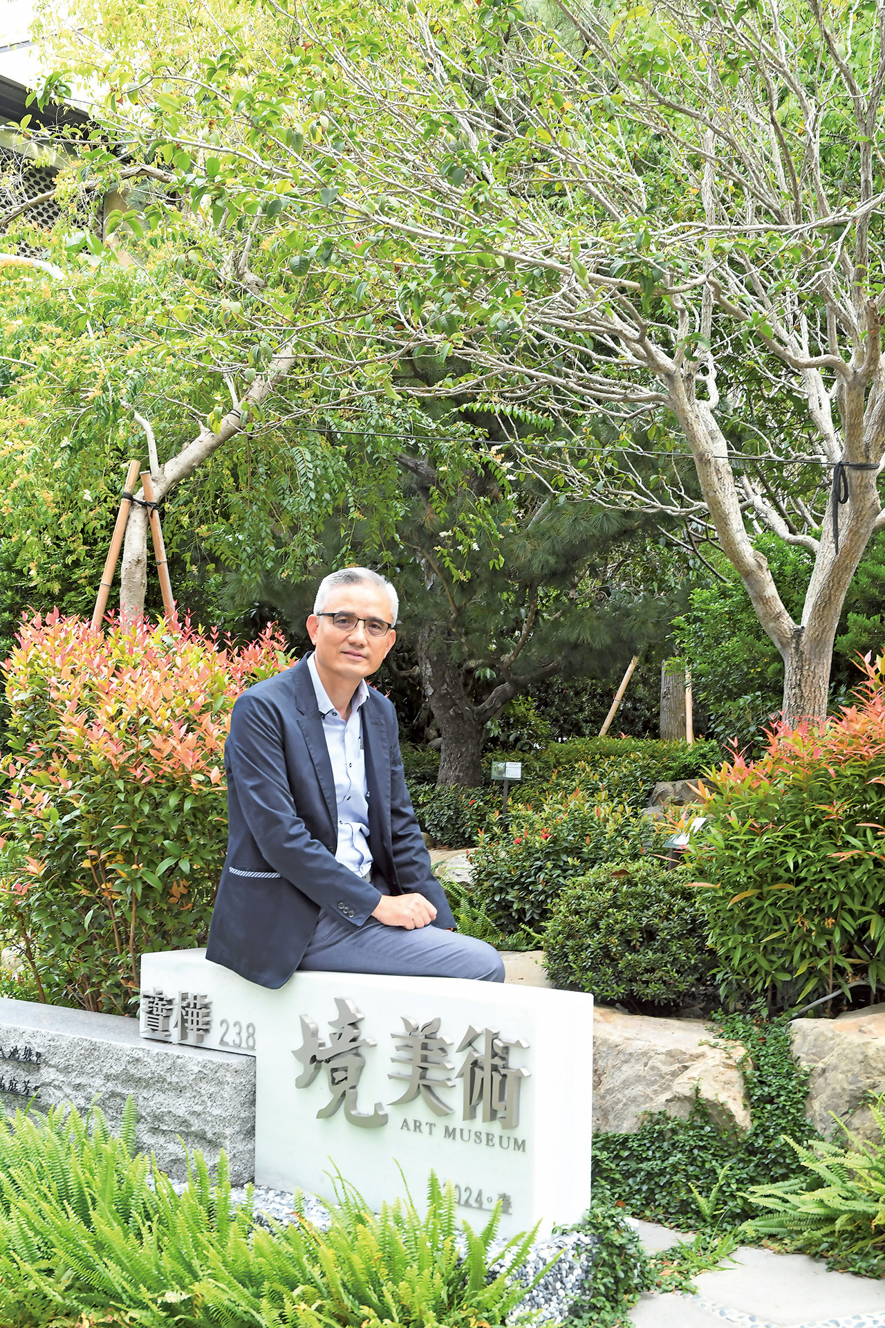 寶樺建設董事長賴國弘在社區中種植多種喬木、果樹與流泉水瀑，除可產生陰離子，有益健康，也創造生物多樣性，惟後續維養較費心。