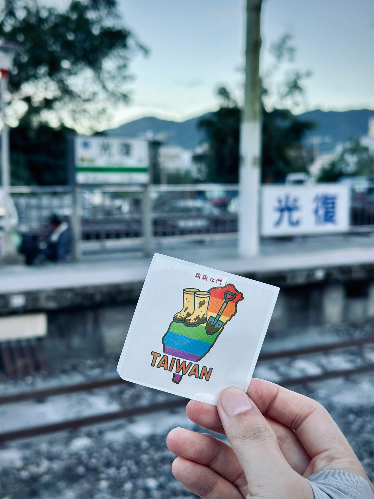 「鏟子超人」大軍創造台灣歷史性的一刻,讓台灣人的良善之舉再度被世界看見。