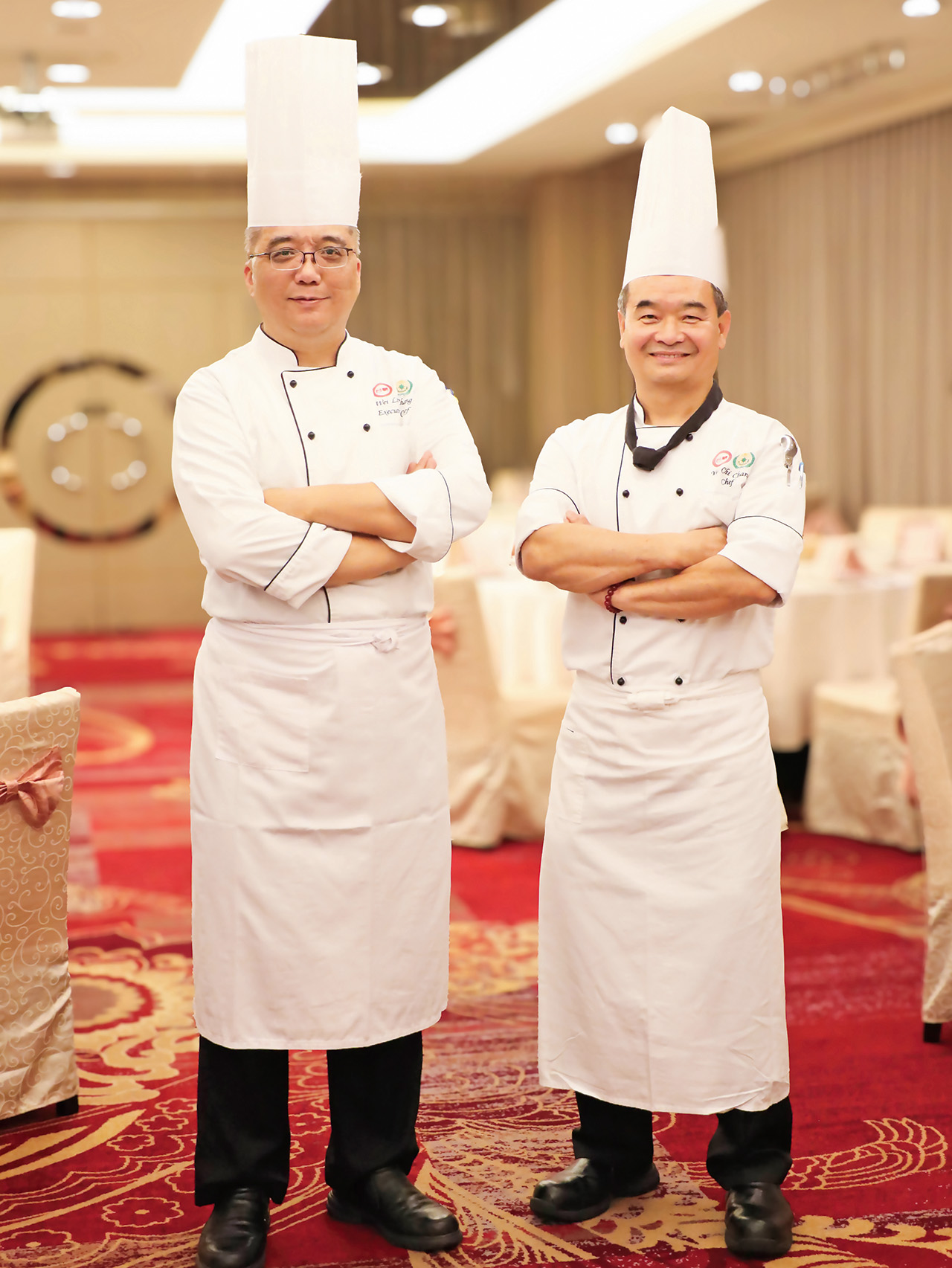 台糖長榮酒店行政主廚張瑋霖（左）、長園中餐廳主廚張祐齊（右）。陳盈羽攝影