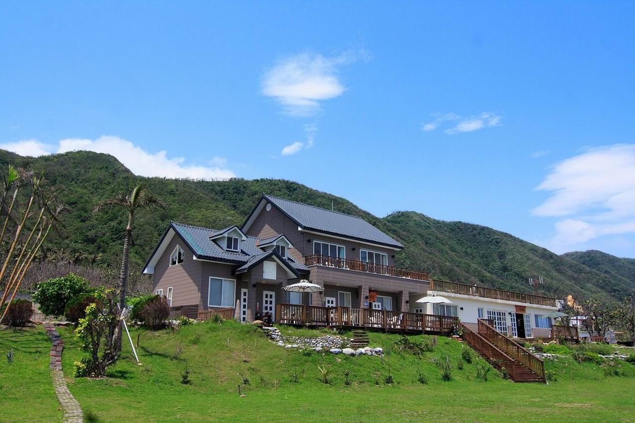 近月旭海這座佔占地約3000三千坪的庭園建築,依山傍海,令人忘卻塵囂。近月旭海提供