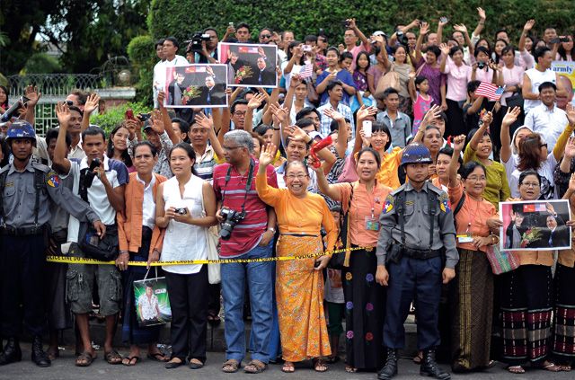 緬甸官方期望藉歐巴馬來訪解除西方對其數十年來的禁錮，民間期望帶來民主、經濟改革的推動力量。Getty Images