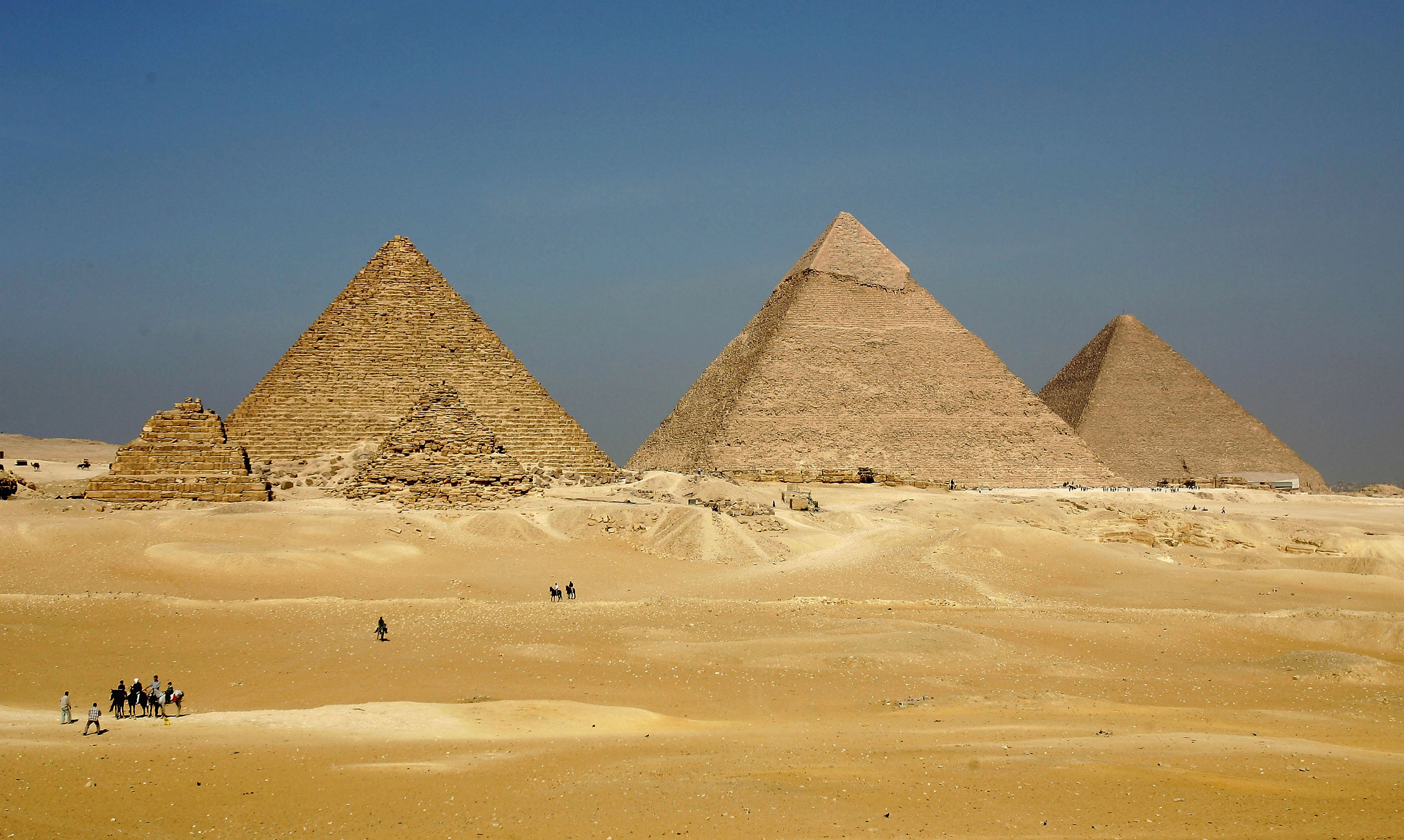 埃及三大历久不衰的金字塔