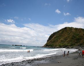 衝浪 野球 豐年祭: 重溫《比賽開始》循著偶像足跡 磯崎海岸樂優遊