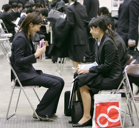 日本大学毕业生 就业路茫茫