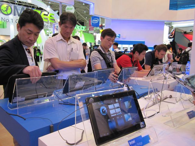 2011年台北国际计算机展的主角已经由平板计算机取代了小笔电