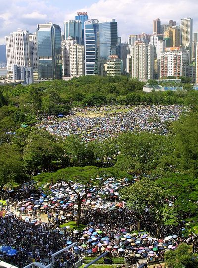 北京否定香港公务员的风波