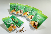 「薄荷宋陳丸」薄荷涼味，適合潤喉，搭配清涼舒暢全新視覺包裝，好看好吃。益生堂提供