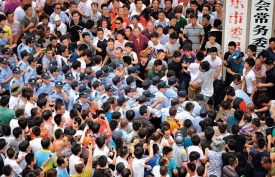江蘇啟東的抗議現場。Getty Images
