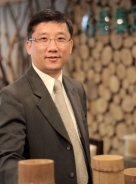 將按摩業「化暗為明」的幕後推手